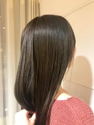 ロング カラー 黒神 浩之のヘアスタイル