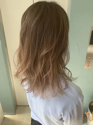 セミロング カラー 船津武俊 フナツタケトシのヘアスタイル