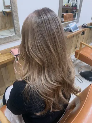 ロング カラー Wカラーレイヤーカ ット⚡️CHIAKIのヘアスタイル