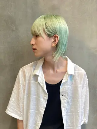 カラー メンズ ショート/ウルフ ハイトーン/カイセイのヘアスタイル