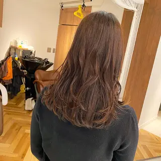 セミロング 髪質改善特化 安東駿介のヘアスタイル