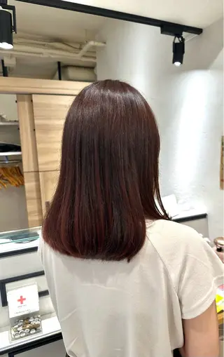 ミディアム カラー 岡本 葵のヘアスタイル