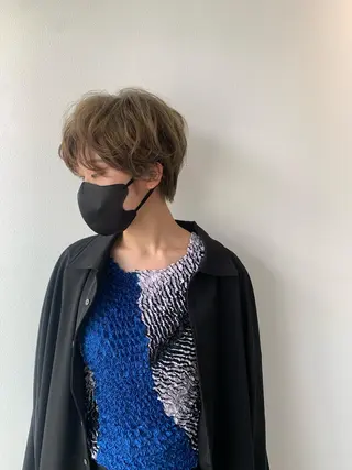 ショート カラー Libre 西野圭一のヘアスタイル