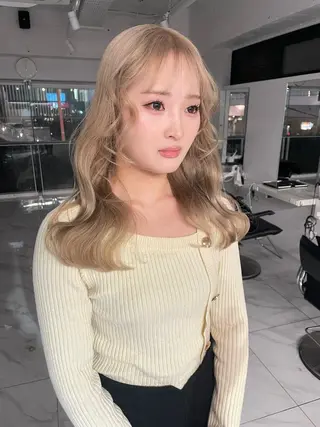 ロング カラー 沢井 優衣のヘアスタイル