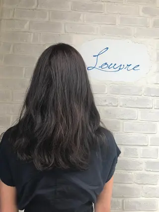 ロング カラー 長尾 桃佳のヘアスタイル