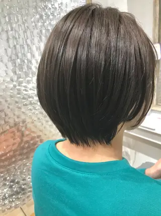 ショート カラー ニュアンスパーマ/ レイヤー/茶屋町のヘアスタイル