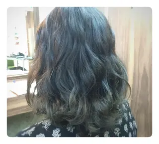 ミディアム セミロング カラー パーマ 🟦髪質改善6年 💊YAMAMOTOのヘアスタイル