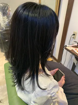 セミロング カラー newi saLyu 片岡ふきのヘアスタイル