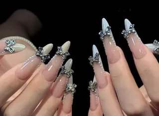 ネイル Pure&Rich Nailのネイルデザイン