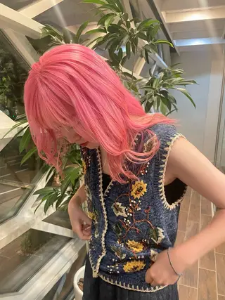 セミロング カラー ハイトーン/デザイン カラー/るいのヘアスタイル