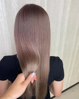 ロング カラー UNDER vr 【アンダーバー】のヘアスタイル