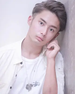 ショート カラー メンズ 及川 光のヘアスタイル