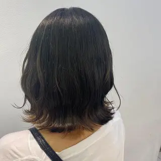 セミロング 渡邊 唯のヘアスタイル