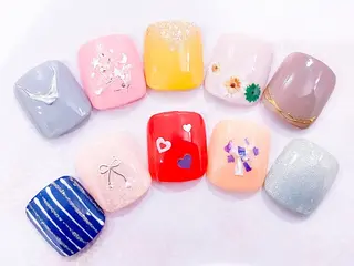 ネイル f'bloom  L’ecrinのネイルデザイン