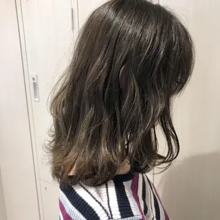 セミロング カラー 三鷹で1番ショート ボブをカットする新谷のヘアスタイル