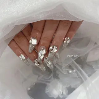ネイル SALON ELVI.のネイルデザイン