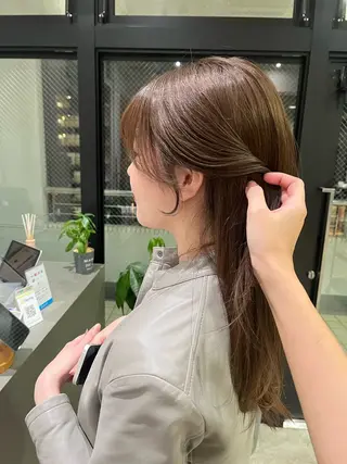 ロング 髪質改善×ブリーチ 無しWカラー🫧天神のヘアスタイル
