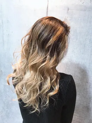 ロング カラー 天野 開のヘアスタイル