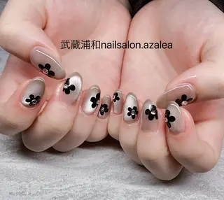 ネイル R inのネイルデザイン