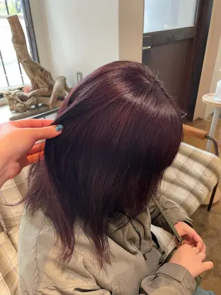 ミディアム カラー カネコ ノノカのヘアスタイル