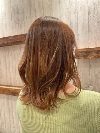 ミディアム 坂井 アシスタントのヘアスタイル