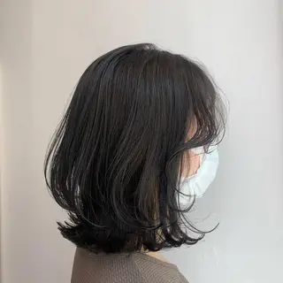 ミディアム カラー 村山 美空のヘアスタイル