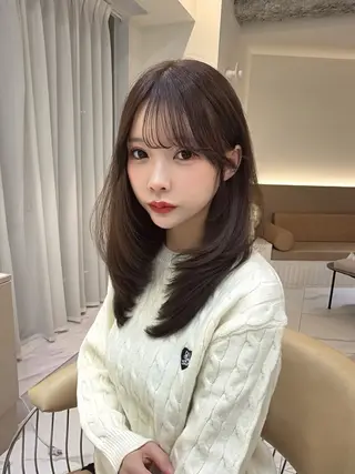 セミロング としき/韓国/透明 感カラー/レイヤーのヘアスタイル