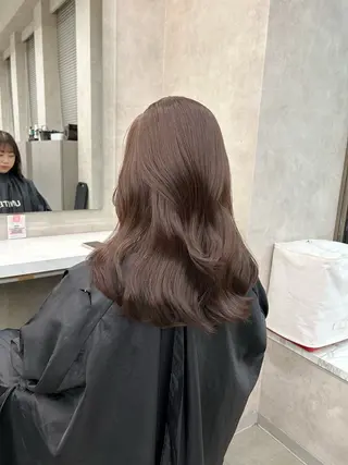 カラー 透明感ベージュ🤎 ナチュラルレイヤーのヘアスタイル
