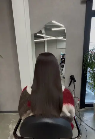 セミロング 鄭 弘志のヘアスタイル