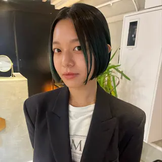 ショート ボブハイトーン🦖 デザインMAMIのヘアスタイル