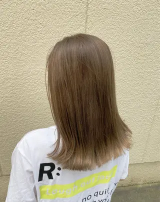ミディアム レイヤーカット /透明感カラー西田のヘアスタイル