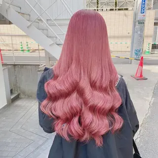 ロング カラー ヘアアレンジ TAKUMAブリーチ /切りっぱなし🪽のヘアスタイル