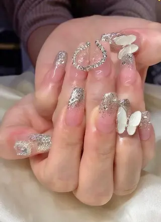 ネイル マツエク・マツパ アイブロウ Nail&eye Belire 新宿のネイルデザイン