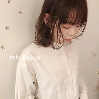 ミディアム カラー 市川 千夏のヘアスタイル