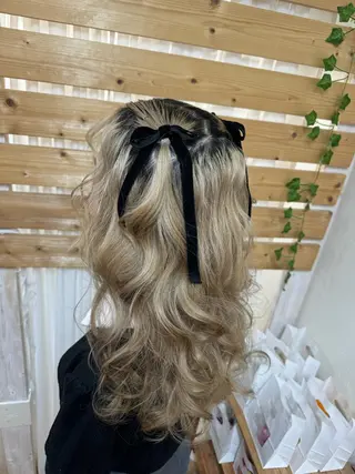 セミロング ヘアアレンジ ヘアメイク10年から 美容師💄Anriのヘアスタイル