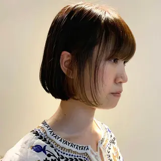 カラー コウノス マサコのヘアスタイル