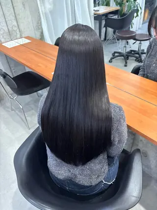 ロング 髪質改善／縮毛矯正 関根青葉のヘアスタイル