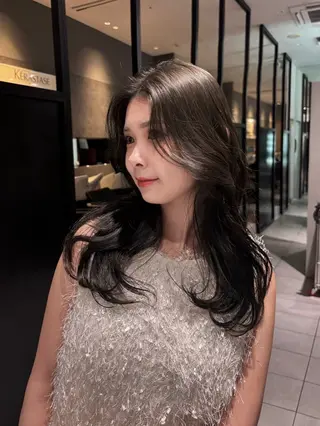 ロング ALBUM GINZA所属・レイヤー特化 🎀モモカ🎀のヘアスタイル