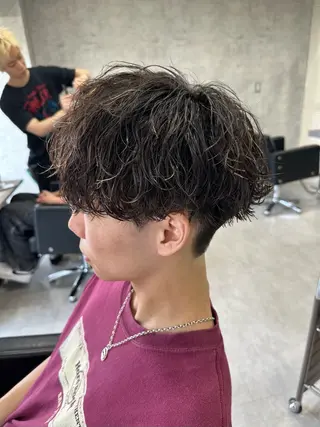 ショート パーマ メンズ ユウ🪄 パーマ指名No1のヘアスタイル