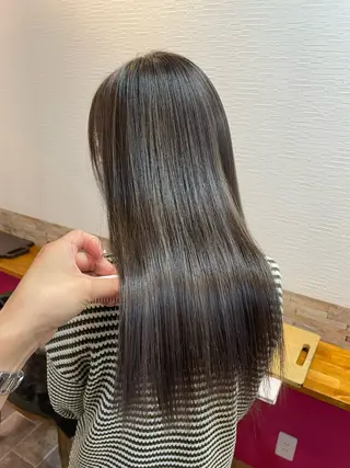 ロング カラー YUI/ ブリーチカラー🌷のヘアスタイル
