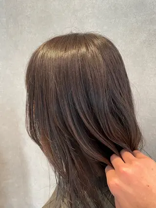 ミディアム 切りっぱなしボブ/ 蒲生四丁目/伊藤瑠唯のヘアスタイル