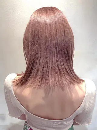 ミディアム カラー ブリーチ😼 ボブ✍️レイヤーのヘアスタイル