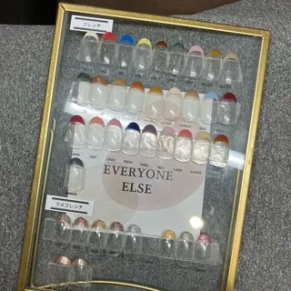 ネイル ＆robe  mii 🌿のネイルデザイン