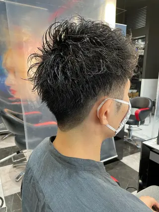 ショート パーマ メンズヘア特化 崎田 成人のヘアスタイル