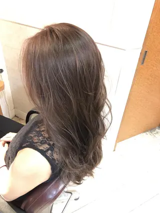 ロング カラー 100%髪質改善特化 TRUNSのヘアスタイル