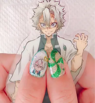 ネイル CROWN プライベートサロンのネイルデザイン