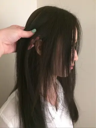 ロング カラー 山田 麻椰のヘアスタイル