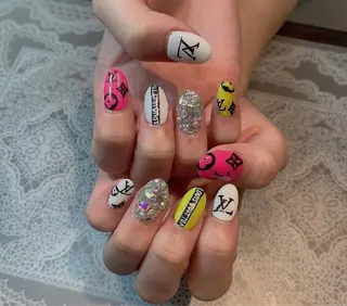 ネイル MINAMI nailsのネイルデザイン