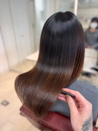 セミロング 艶髪、美髪 カラー🕊️SOMAのヘアスタイル