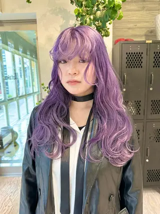 セミロング カラー kai .のヘアスタイル